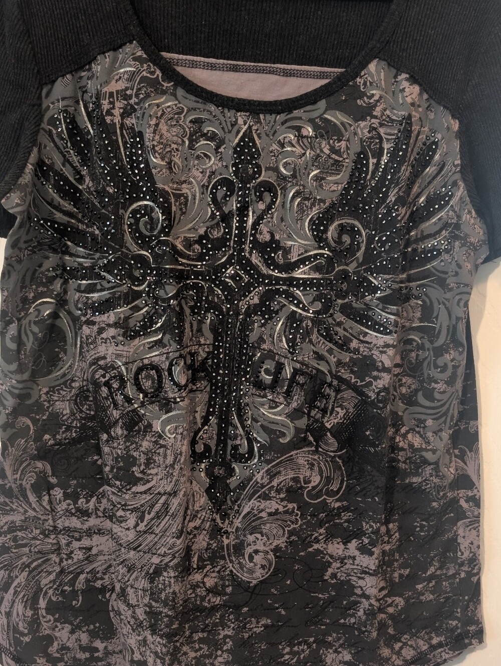 Women’s Black & Gray Embellished Graphic Tee